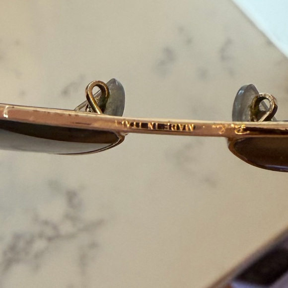 Ray-Ban Aviator Small Black and Gold Sunglasses - Picture 4 of 4